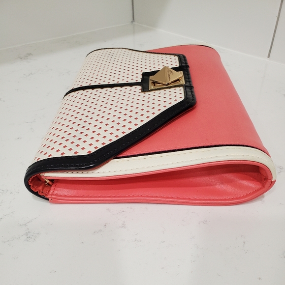 NWOT - Pink and cream clutch/shoulder bag - Picture 10 of 11